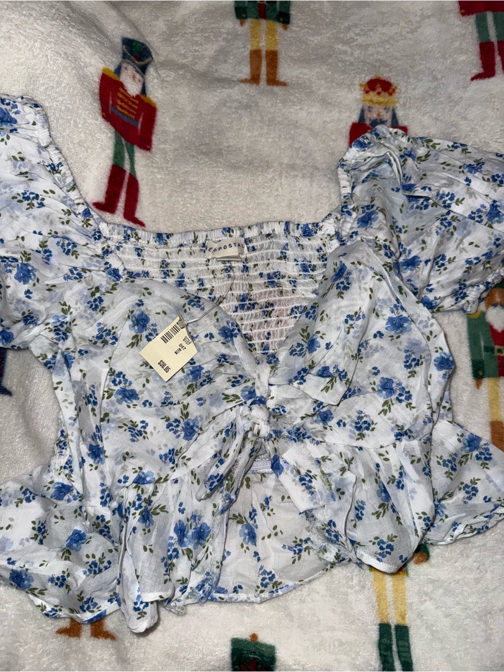 Aeropostale White Blue Floral Tie-Front Crop Top